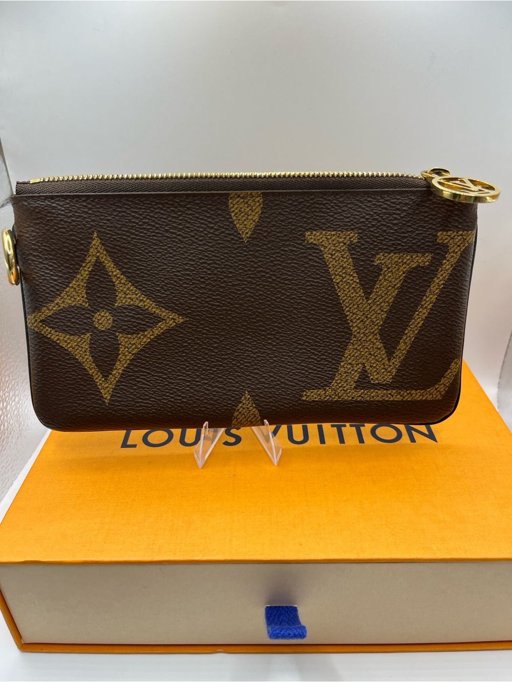 Louis Vuitton rectangular pouch in Monogram Giant from LV “Trio Pouch”